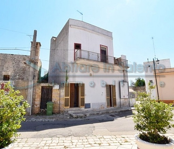 Charming three-room apartment with a terrace