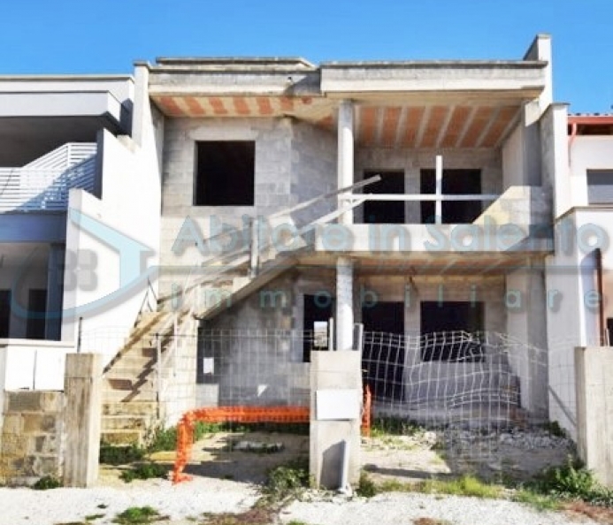  Unfinished Duplex with Garden and Terrace